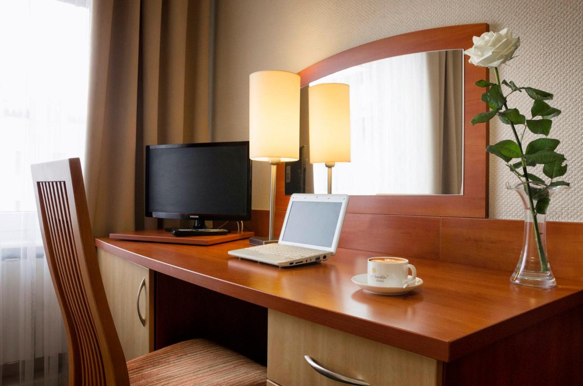 Hotel La Siesta & Medical Spa Jastrzębia Góra Extérieur photo
